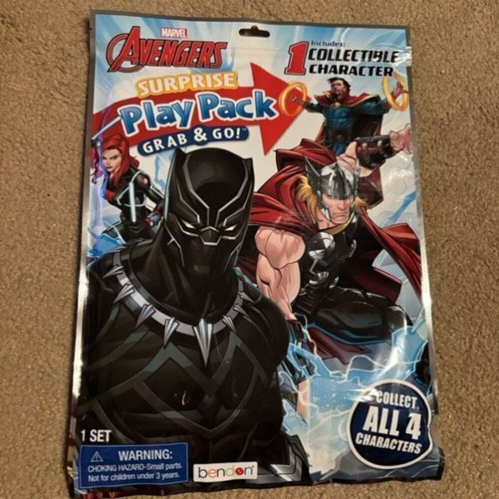 Marvel Avengers Collectors Grab & Go Play Pack *New*